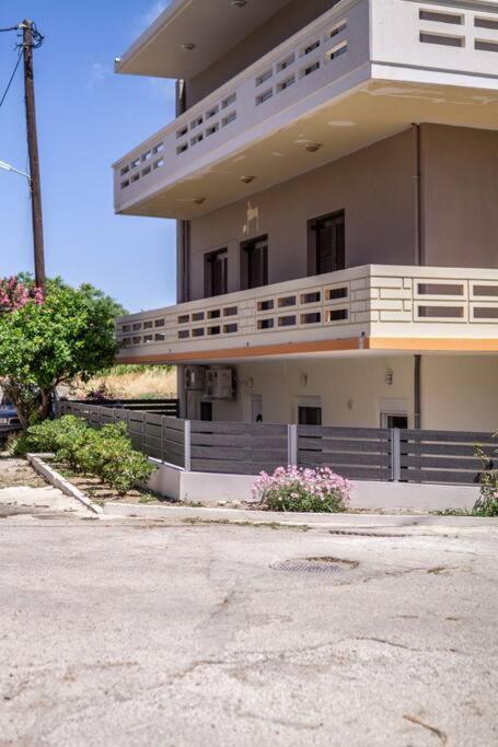 Artemissia New Well Sided Modish House Kíssamos Exterior foto